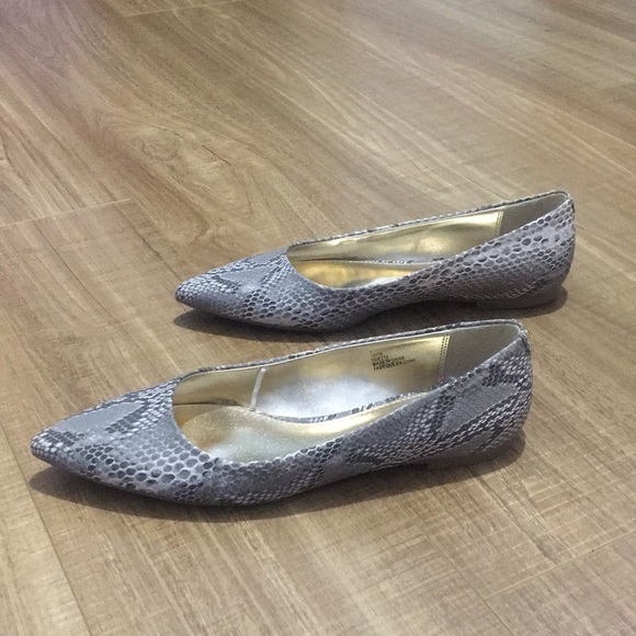 SEARS NWOT snakeskin pattern flats size 7 - Picture 6 of 9
